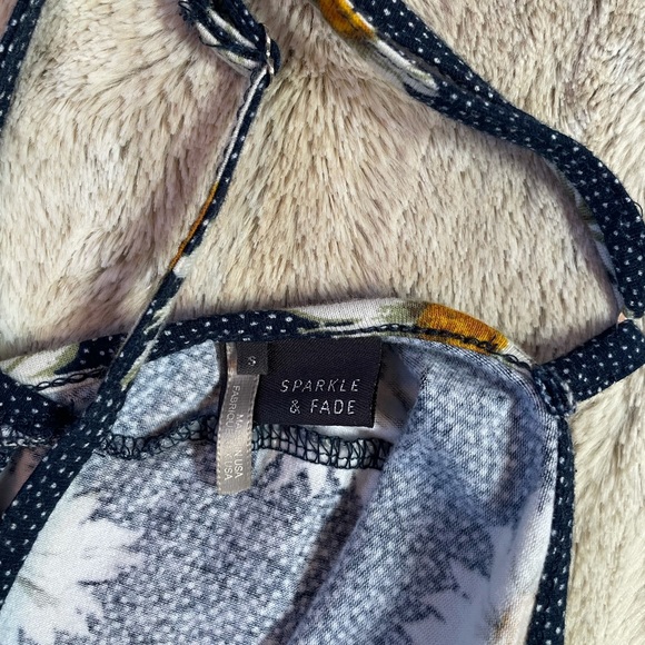 UO Daisy Sundress - Picture 3 of 5